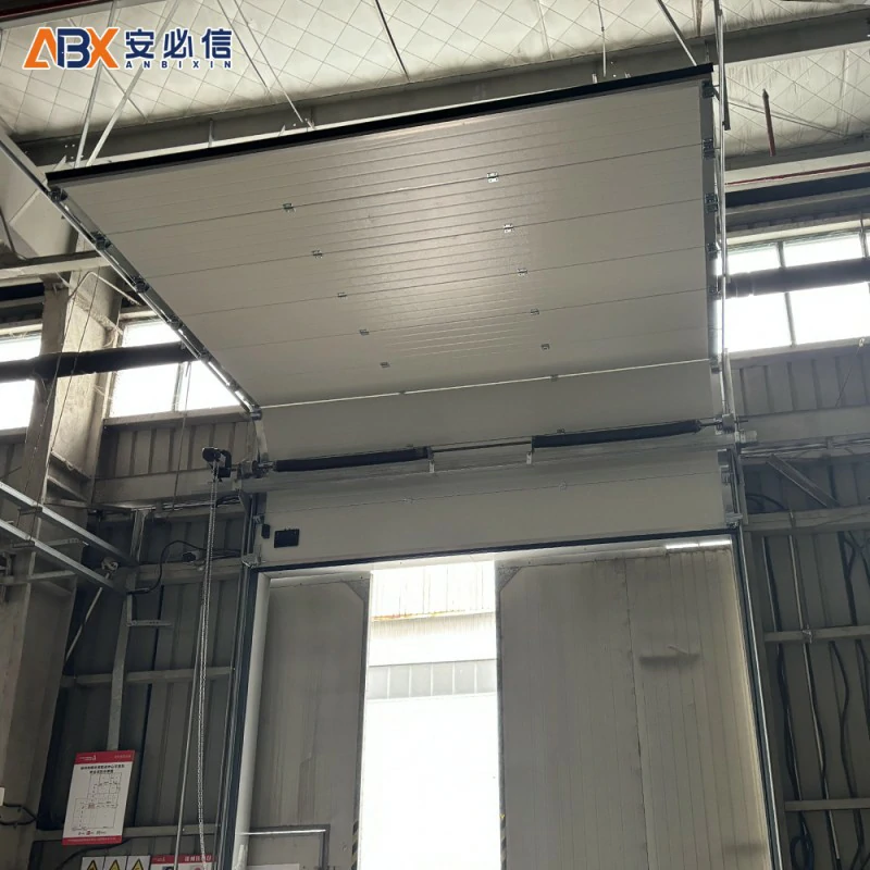 山南市分段式滑升门